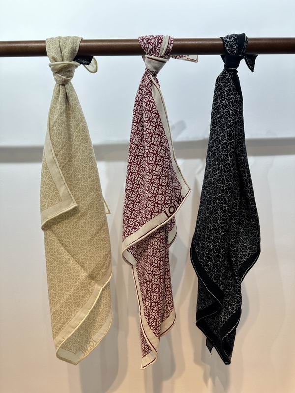 Loewe scarf 70X70cm E11